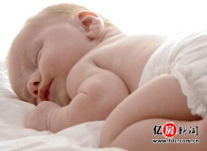 宝宝晚上睡觉哭闹 宝宝晚上睡觉爱哭闹的12种原因分析
