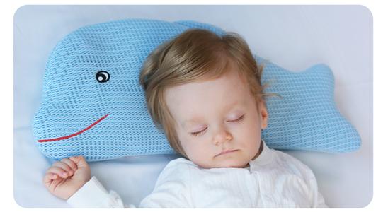 一岁的宝宝可以睡枕头 宝宝睡觉需要枕头吗
