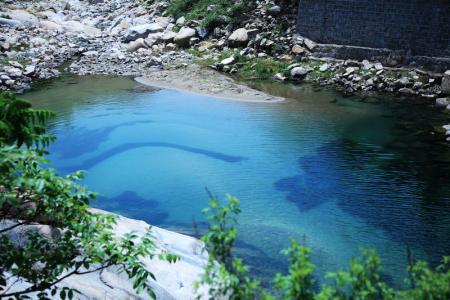 一泓碧水 一泓碧水浸龙宫