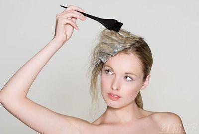 头发干燥护理小窍门 头发太干燥怎么护理