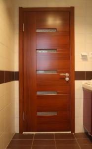 复合烤漆门的优缺点 复合烤漆门的优缺点?复合烤漆门的养护措施?