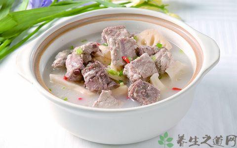 炖排骨汤放什么调料 炖排骨汤加入什么食材好