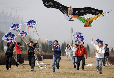 清明节放飞风筝 清明，我把风筝放飞