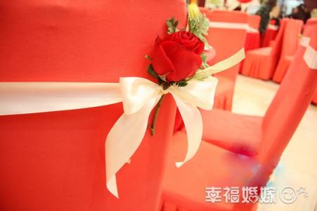 婚礼上女方家长讲话稿 订婚宴上女方家长代表讲话稿