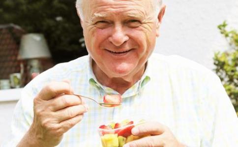 心脏病的饮食禁忌 老年人心脏病可以吃什么 心脏病老人饮食禁忌