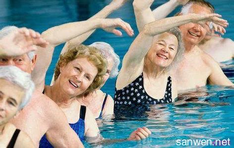老年人游泳注意事项 老人游泳有什么注意事项