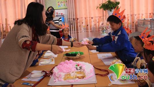 宝宝周岁生日宴发言稿 孩子周岁宴父母发言稿 宝宝周岁生日致辞