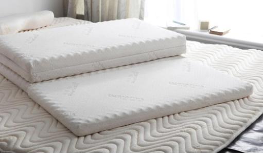 折叠床垫舒服吗 折叠床垫好不好,折叠床垫舒服吗,哪种床垫好?
