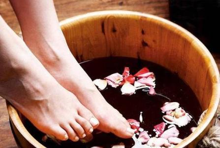 白醋洗脚的正确方法 用醋洗脚的正确方法