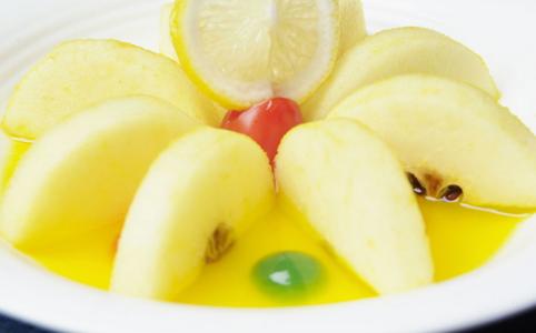 梨子酒的制作方法 梨子怎么吃 吃梨的方法
