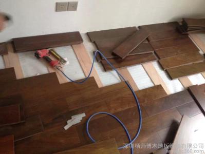 实木复合地板安装方法 实木地板清理？实木地板安装方法？