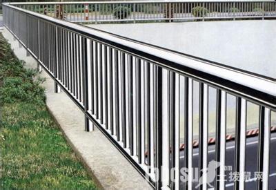 不锈钢护栏施工方案 护栏安装施工方案？不锈钢护栏保养方法？