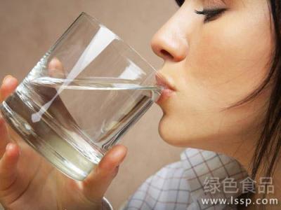 圣培露的正确饮用方法 白开水正确饮用方法