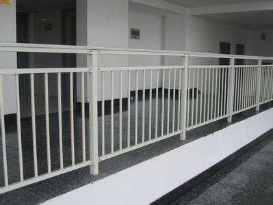 新型阳台护栏 一种新型阳台护栏连接件的价格怎么样？阳台护栏的十大制作标准有哪些?