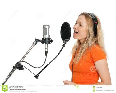 唱歌话筒技巧 用话筒的技巧 怎么更好的利用话筒唱歌