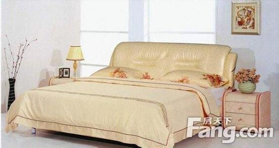 如何选购床垫 实木床好还是皮床好?床垫选购要点有哪些?
