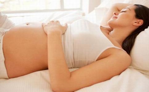 孕妇怎么睡觉对胎儿好 孕妇怎么睡觉 孕妇应该怎么睡觉