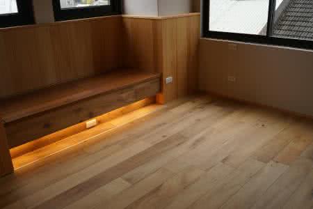 怎么辨别实木地板 实木地板选哪个品牌好 如何辨别实木地板