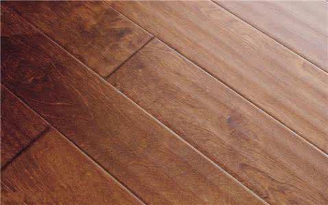 强化地板多少钱一平 铺强化地板多少钱一平？强化地板如何防潮