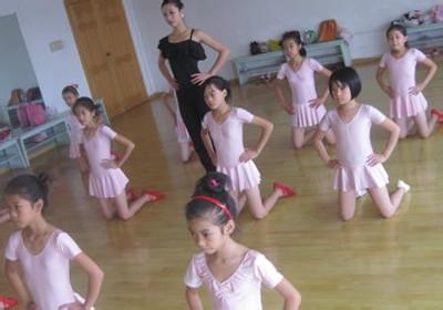 儿童舞蹈火花视频大全 儿童舞蹈视频教学