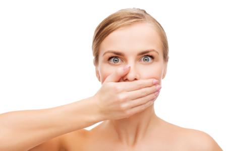 口臭的原因和治疗方法 引起口臭的原因是什么_关于口臭有效的治疗方法