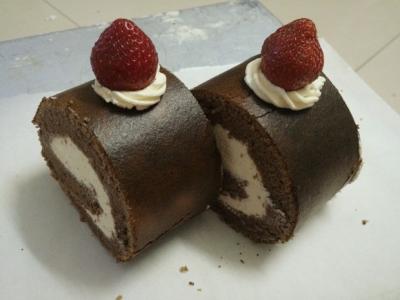美味的巧克力蛋糕配方 巧克力蛋糕卷的做法配方_怎么做好吃的巧克力蛋糕卷
