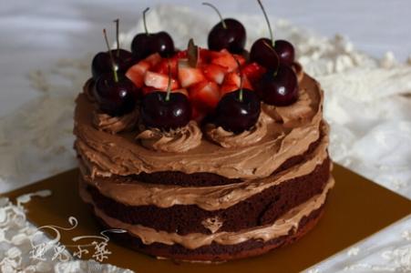 戚风巧克力蛋糕的做法 八寸巧克力戚风蛋糕要怎么做，8寸巧克力蛋糕的做法