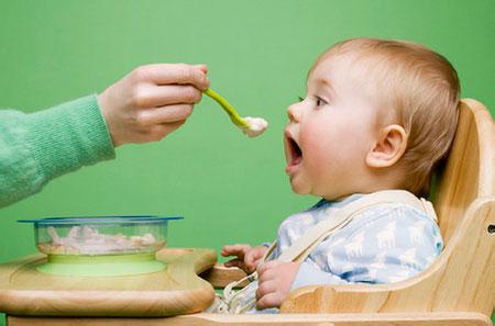 怎样混合喂养宝宝最好 7个月宝宝怎么喂养最好