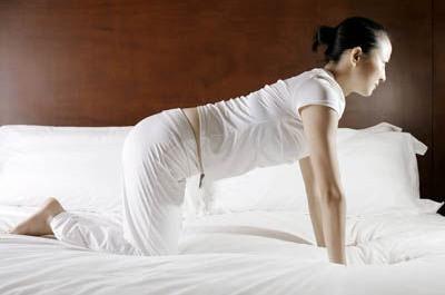睡前瑜伽怎样练习 睡前瑜伽练习的方法