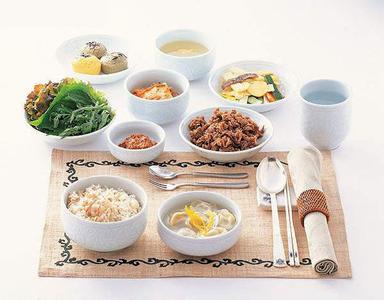 韩国餐桌礼仪 韩国餐桌的礼仪