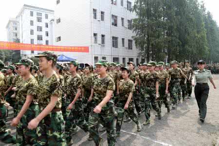 学生军训方案 中职学生军训方案
