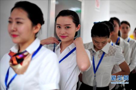 乘务员面试自我介绍 火车乘务员面试自我介绍