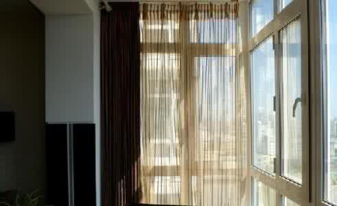 阳台选什么颜色窗帘 阳台用什么样的窗帘,阳台窗帘颜色怎么选