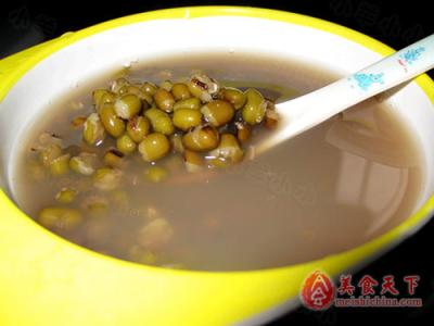 鲜榨果汁食谱减肥排毒 排毒食谱_排毒减肥食谱