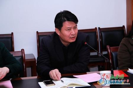 校长在青年教师座谈会 青年教师座谈会校长讲话