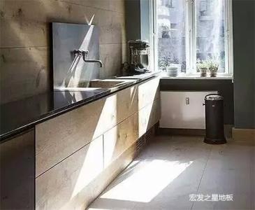 厨房铺地板 厨房强化地板怎么样 厨房铺地板的好处