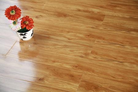 强化地板选购 强化地板对身体有害吗？如何选购强化地板