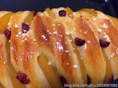 烤箱蔓越莓面包的做法 烤箱烤蔓越莓面包的做法，蔓越莓面包要怎么做