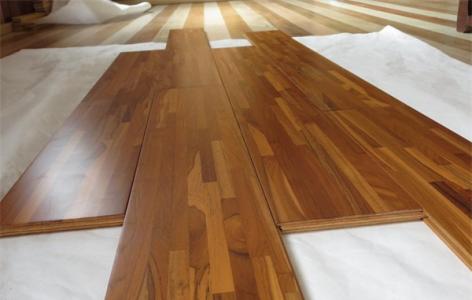 多层实木复合地板 多层实木地板和实木复合地板差异在哪 实木地板容易保养吗