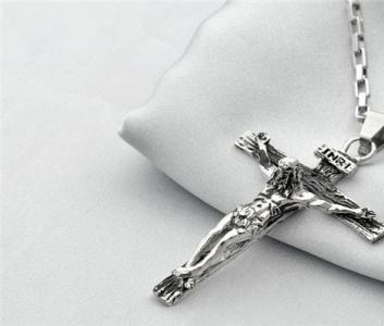 戴十字架有什么禁忌 十字架项链的含义