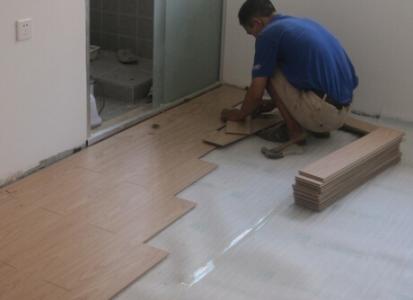 复合地板选购技巧 复合地板包装怎么检查,复合地板怎么选购