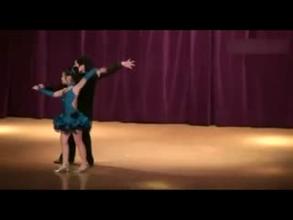 儿童拉丁舞双人舞 拉丁舞儿童双人舞教学视频 双人拉丁舞小朋友视频