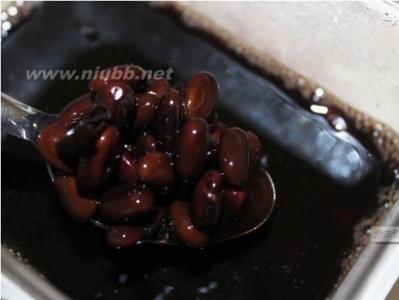 黑豆泡醋的功效和做法 醋泡黑豆的功效、作用及其做法