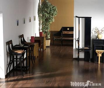 黑胡桃木地板 配家具 胡桃木地板搭配家具？家具品牌有哪些？