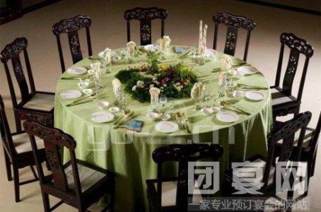 中国餐桌礼仪禁忌 中国宴会餐桌礼仪，中国餐桌禁忌