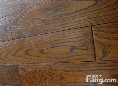 铺实木地板注意事项 实木地板一平米多少钱 实木地板的安装注意事项及正