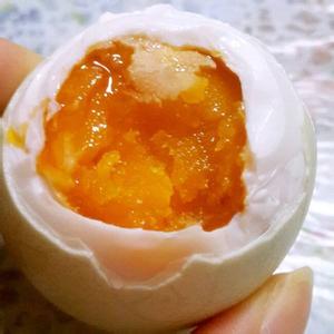 黄泥咸鸭蛋的腌制方法 黄泥咸鸭蛋的制作方法是什么