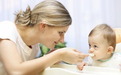 2个月婴儿吃什么补钙的 2个月宝宝补钙吃什么好