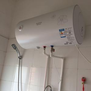 电热水器清洗方法图解 澳柯玛电热水器使用方法，澳柯玛热水器如何清洗？