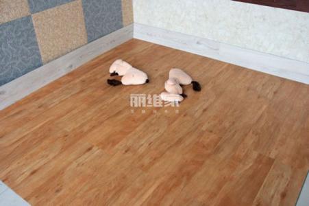 木塑地板多少钱一平米 石塑地板多少钱一平米，石塑地板一平米多少钱